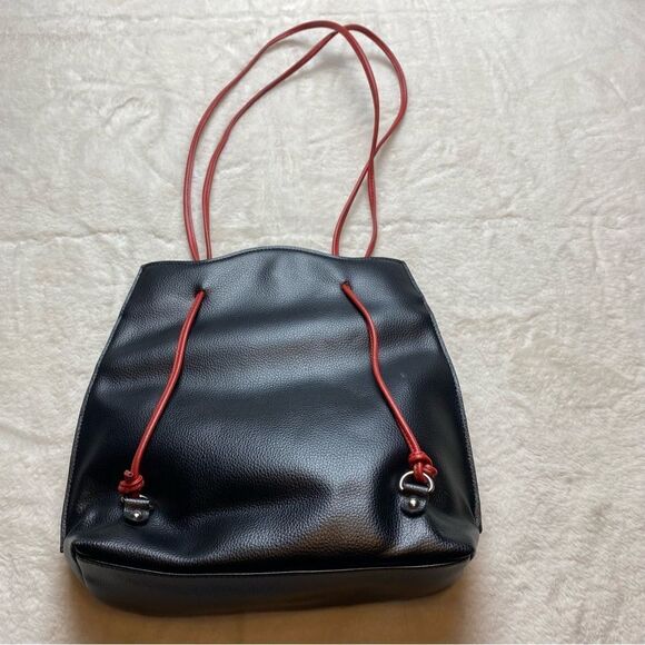 Tolblanc Black and Red Leather Convertible Shoulder Bag to Backpack Bag - Picture 2 of 14